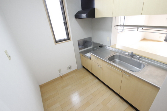 シャーメゾン相田 E棟