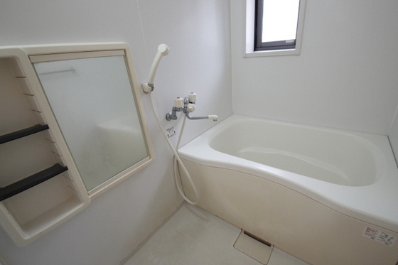 シャーメゾン相田 E棟