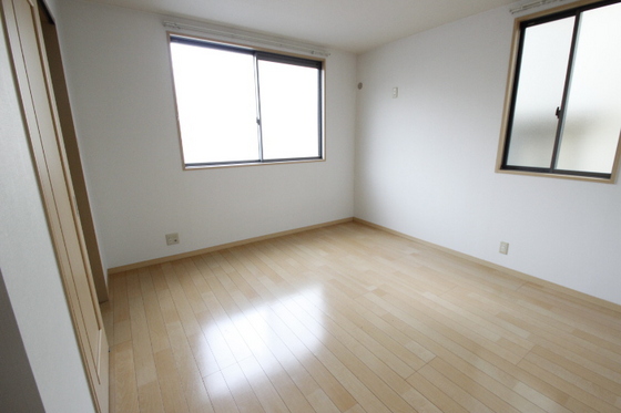 シャーメゾン相田 E棟