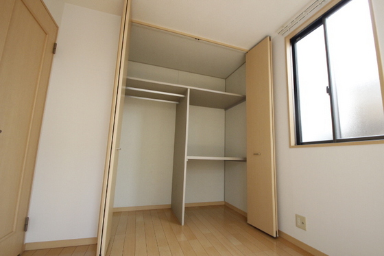 シャーメゾン相田 E棟