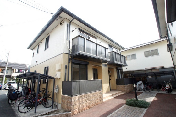 シャーメゾン相田 E棟