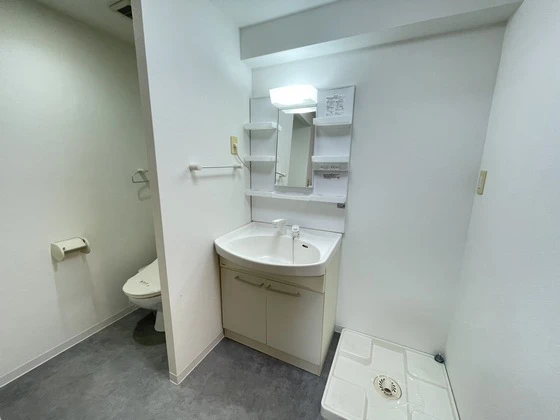 ラゾプレイス己斐