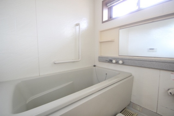 アイレスト古市駅前