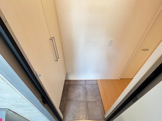 ハーミテージ B棟