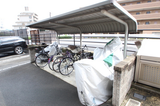 ハーミテージ B棟