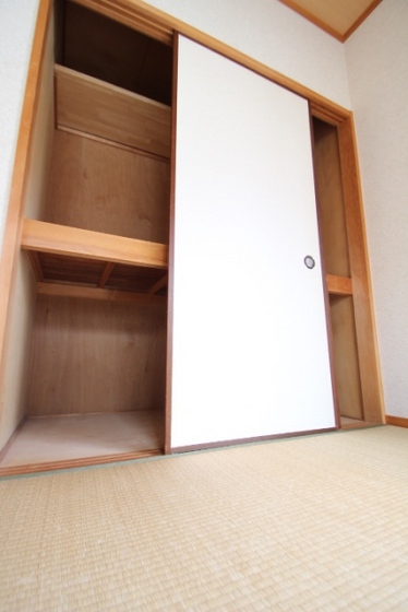 レジデンス川本B棟