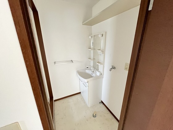 バリュージュ東野