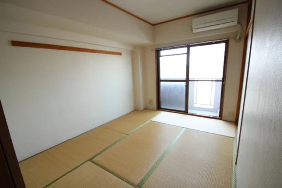 ロイヤルハイツ下田弐番館