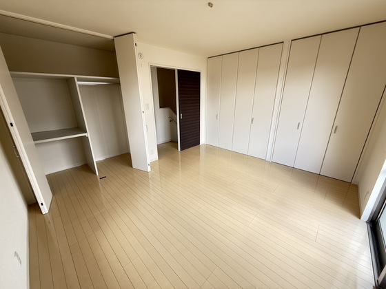 グレースコート三恵