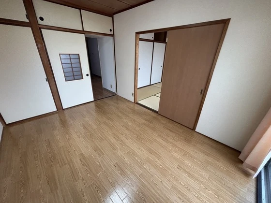 小川マンション