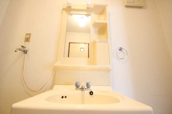 エルディム川内A棟