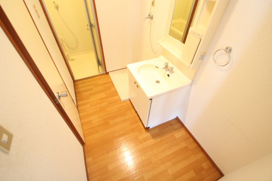 エルディム川内A棟