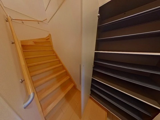 エテルノ・アロッジオ弐番館