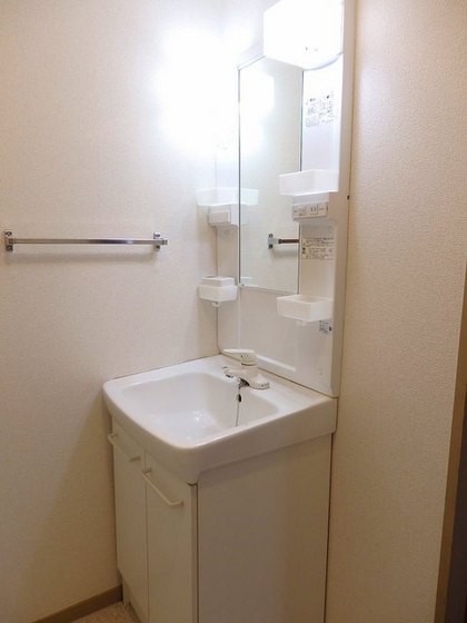 エルディム落合南A