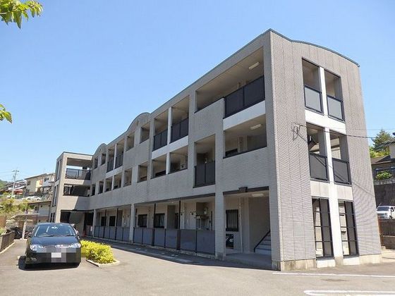 グランドハイツ深川