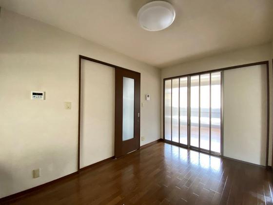 ハピネスサカエ