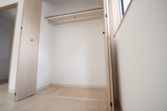 ベルヴィル大町駅前