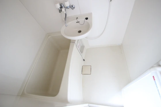 グリューネ A棟