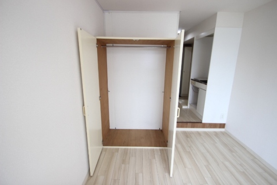 グリューネ A棟