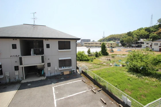 グリューネ A棟