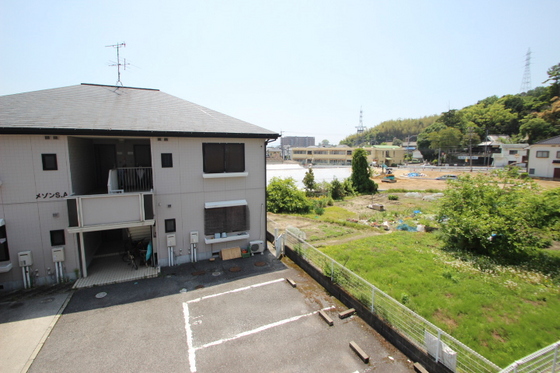 グリューネ A棟