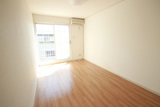 グリューネ A棟