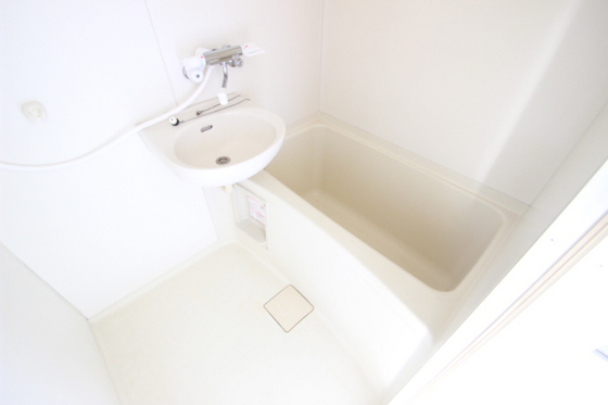 グリューネ A棟