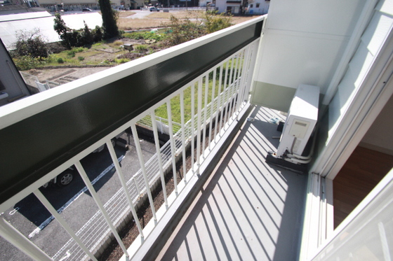 グリューネ A棟