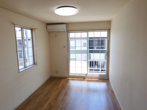 グリューネ A棟