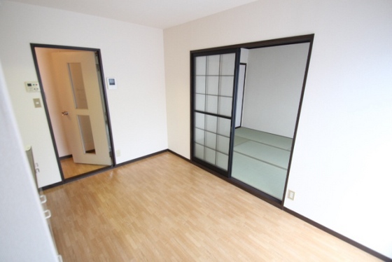 フローラル温品B棟