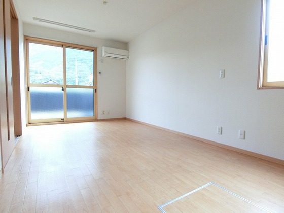 ローズコート清水 A棟