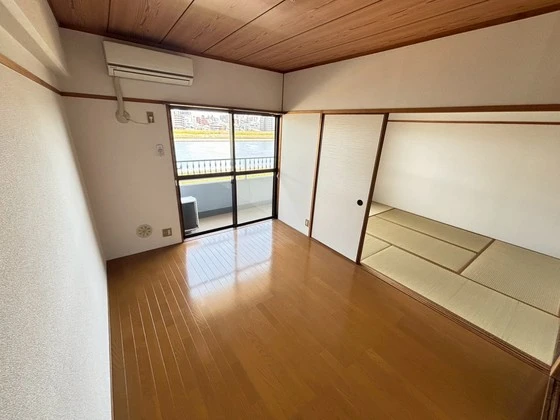 ロイヤルハウス山手