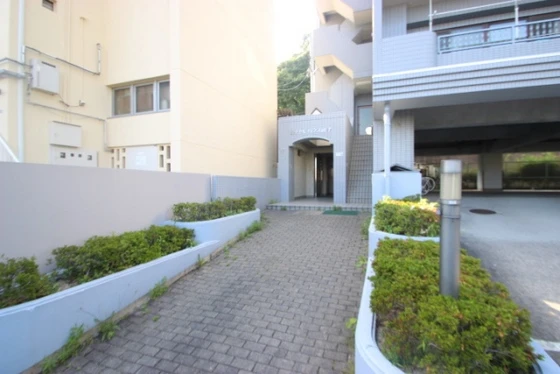 ロイヤルハウス山手