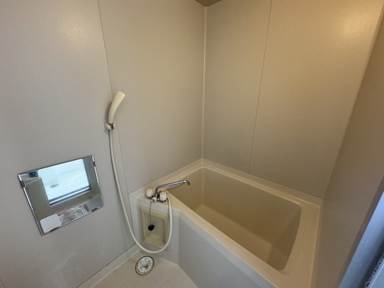 クレセンド楽々園 A棟