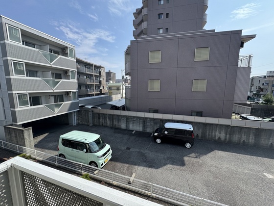 クレセンド楽々園 A棟