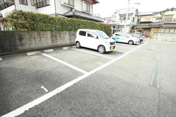 クレセンド楽々園 A棟