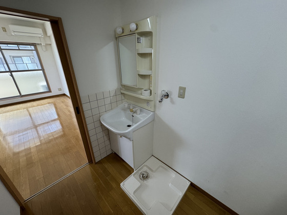 オーランド富田町