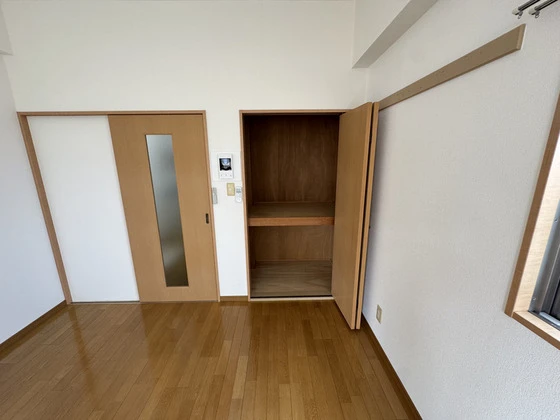 オーランド富田町