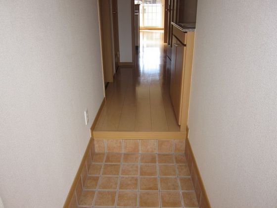 アーバンホワイトタナカⅢ