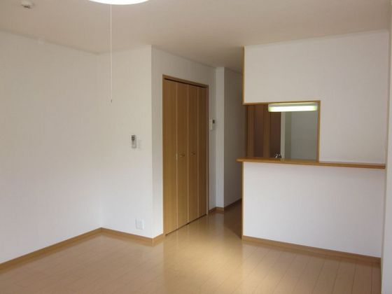 アーバンホワイトタナカⅢ