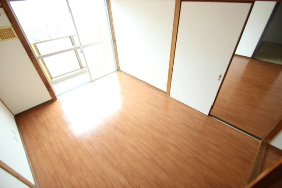 山下レジデンス