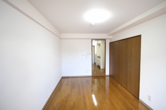 アンブシュール京橋