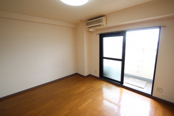 アンブシュール京橋