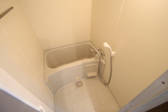 アンブシュール京橋