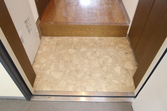 アンブシュール京橋