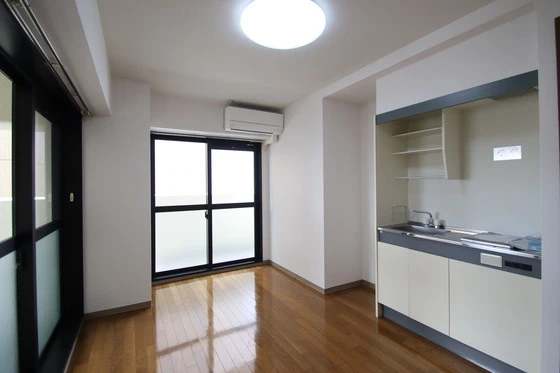 アンブシュール京橋