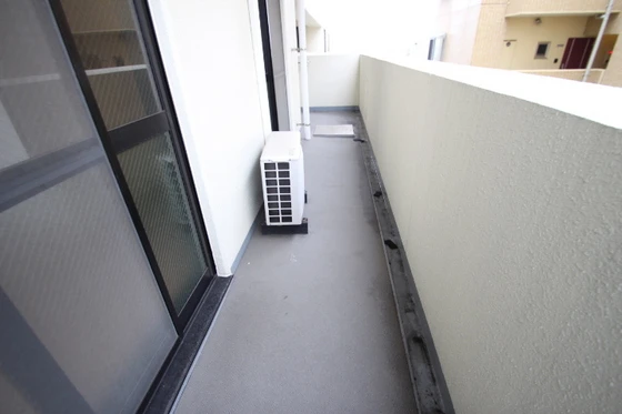 アンブシュール京橋