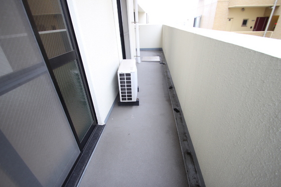 アンブシュール京橋