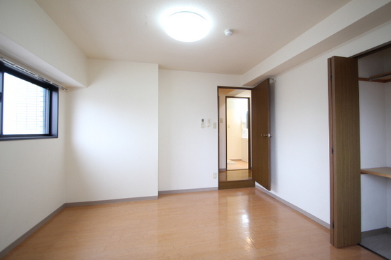 アンブシュール京橋