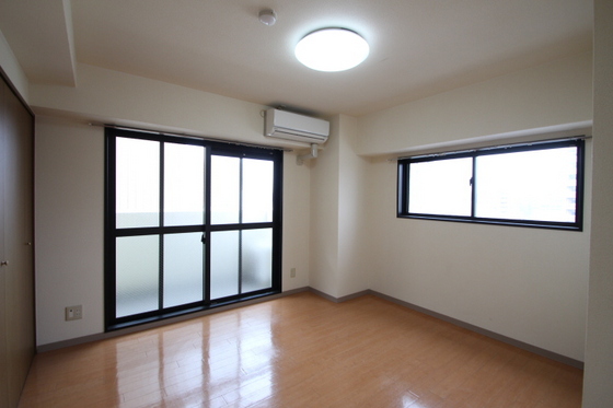 アンブシュール京橋